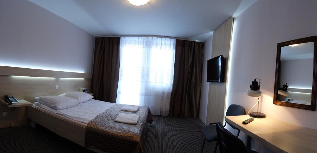 Hotel Junior Zamosc  Ruang foto
